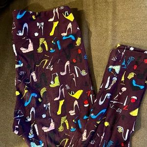 Stilettos leggings. Hot heals